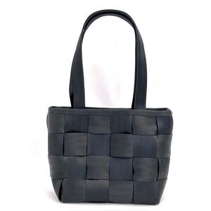 Harvey’s The Original Seatbelt Bag Purse Snap Closure Woven Black 10 X 7